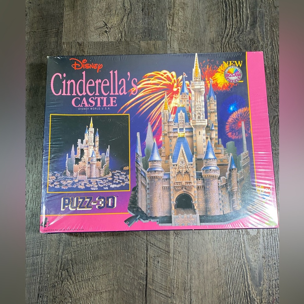 Wrebbit Cinderella's Disney World Castle 3D Puzzle